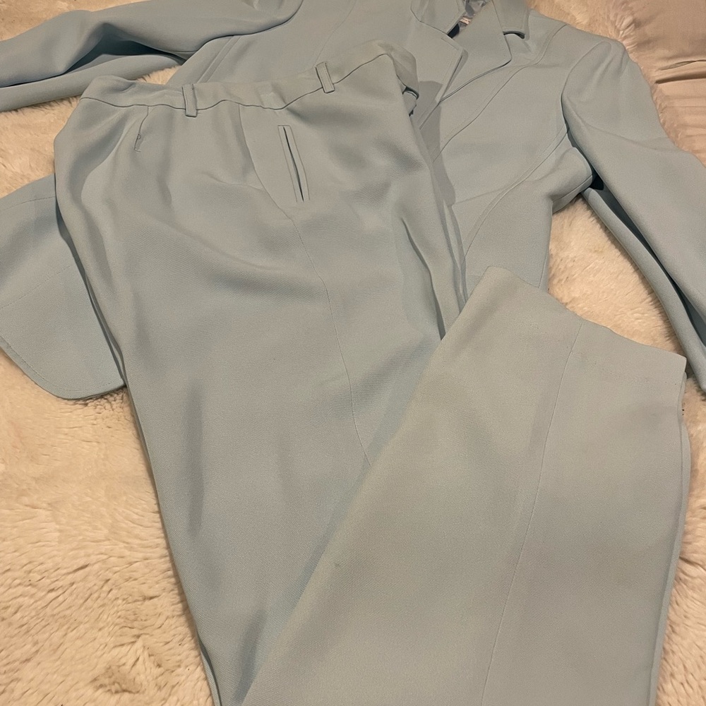 Chic Women's Light Blue Pantsuit